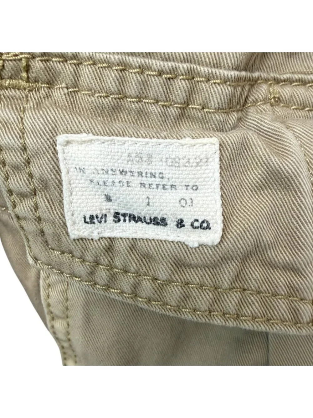 Levi's Mens Cargo Shorts Sz 34 Khaki Tan Utility Pockets Hiking Workwear Casual